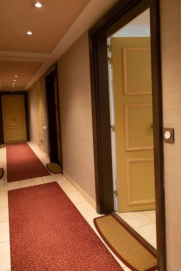 Le Palais - Studio Avec Balcon Dans Le Carre D'Or Nice Apartment